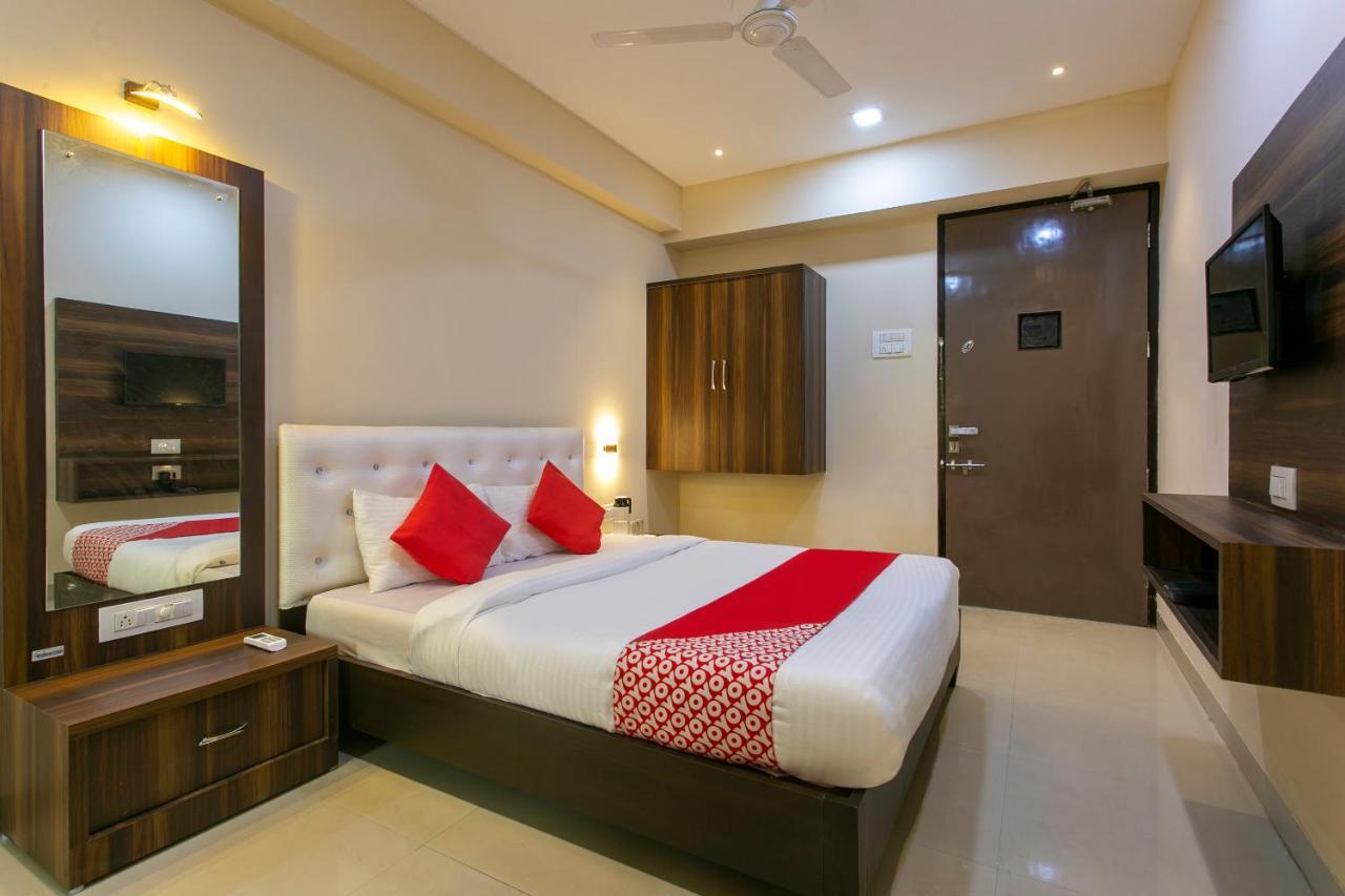 Oyo 62220 Hotel Stay Inn Kalyān Esterno foto