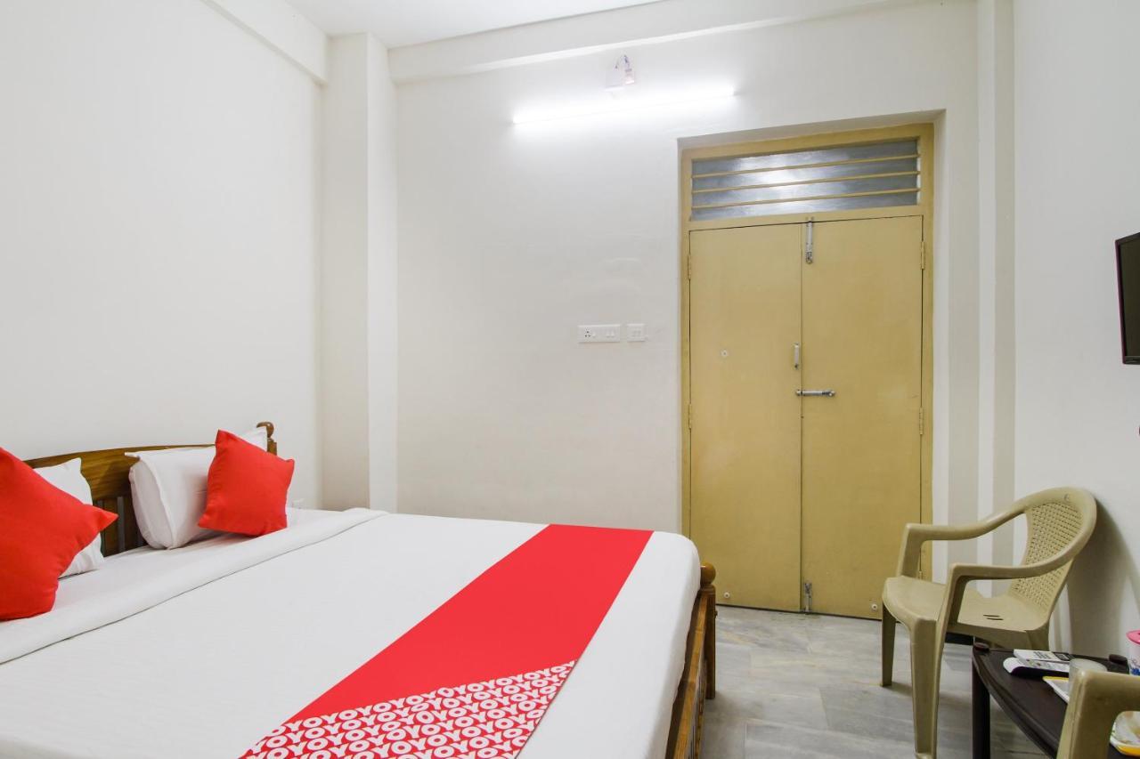 Oyo 62220 Hotel Stay Inn Kalyān Esterno foto