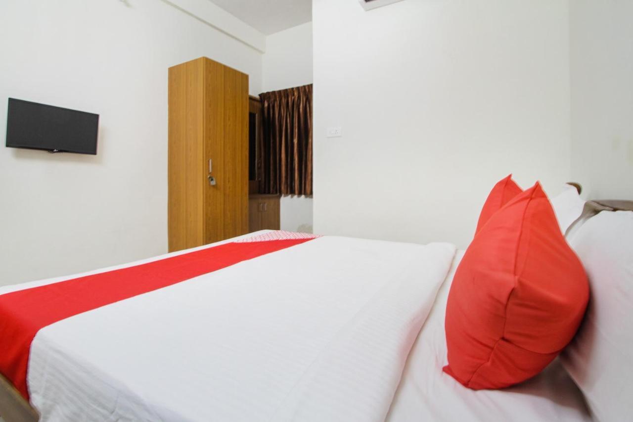 Oyo 62220 Hotel Stay Inn Kalyān Esterno foto